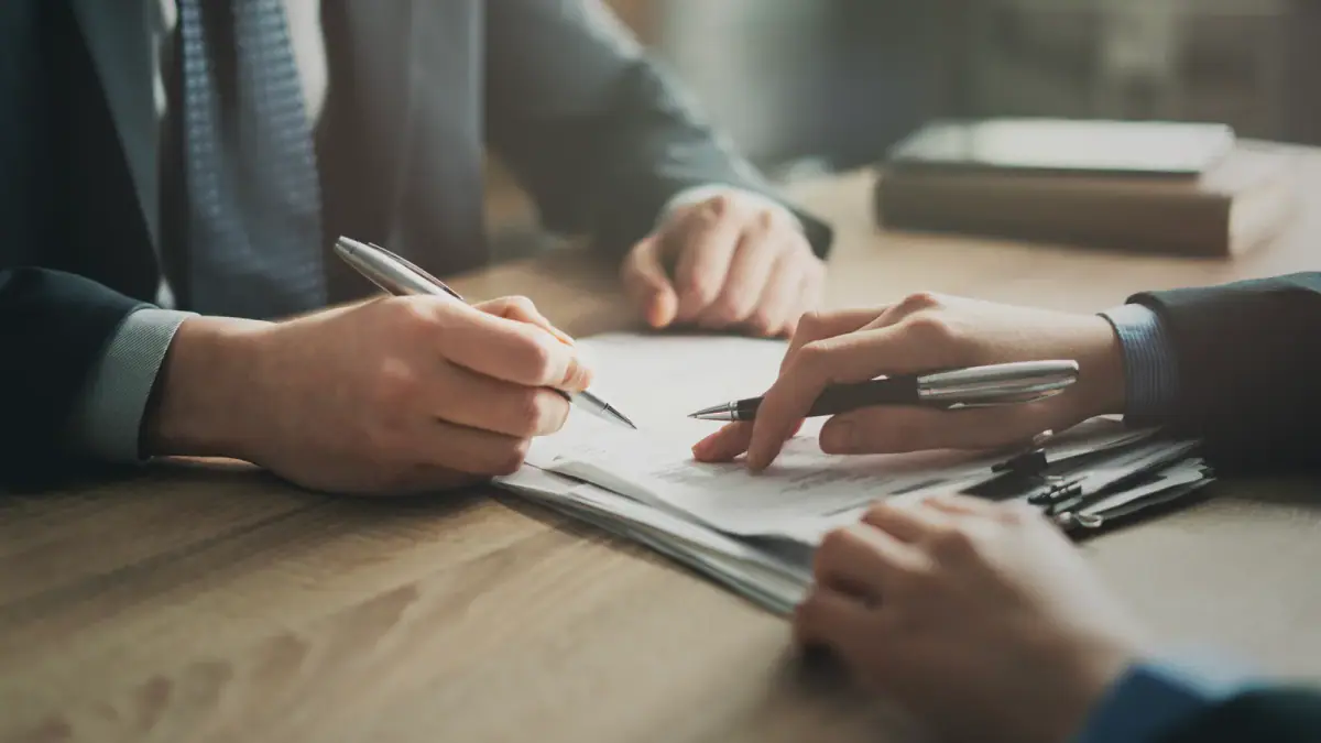 Agreement and document signing in an office, as when a facility asks a trainer for an additional insured certificate