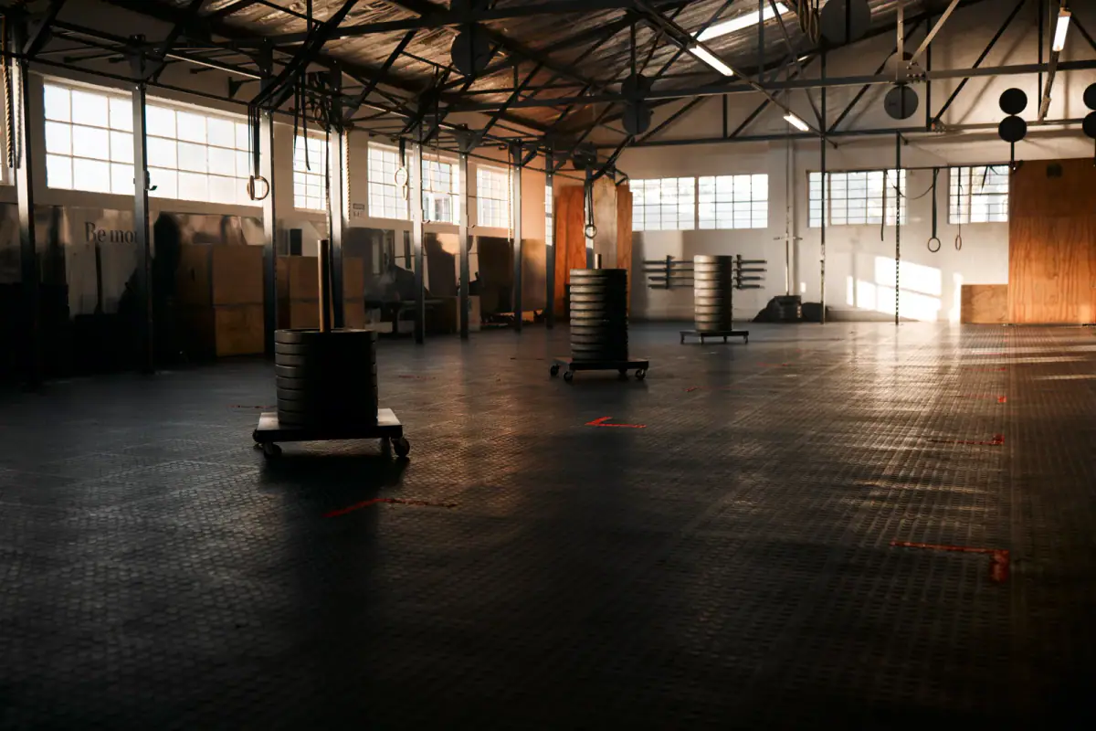 An empty gym, relevant to how many square feet a personal training room needs